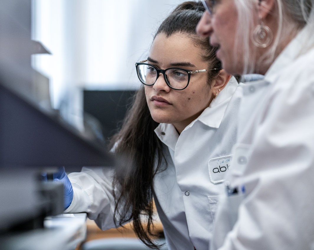 two women in lab